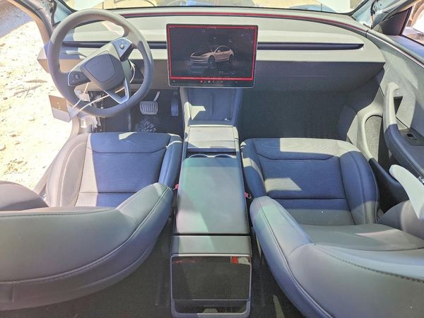 2026 TESLA MODEL 3