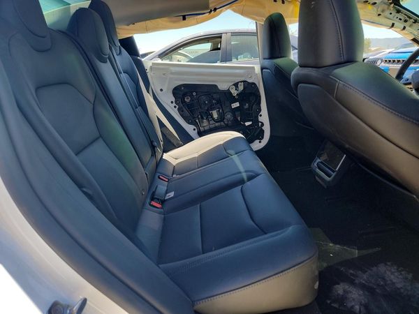 2026 TESLA MODEL 3