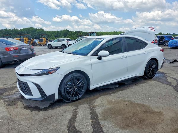 2025 TOYOTA CAMRY