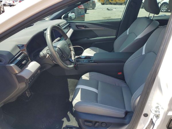 2025 TOYOTA CAMRY