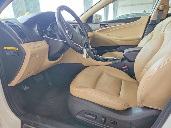 2013 HYUNDAI SONATA
