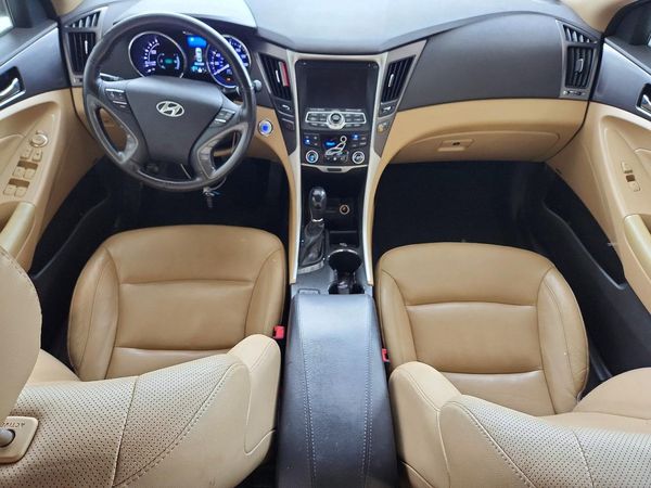 2013 HYUNDAI SONATA