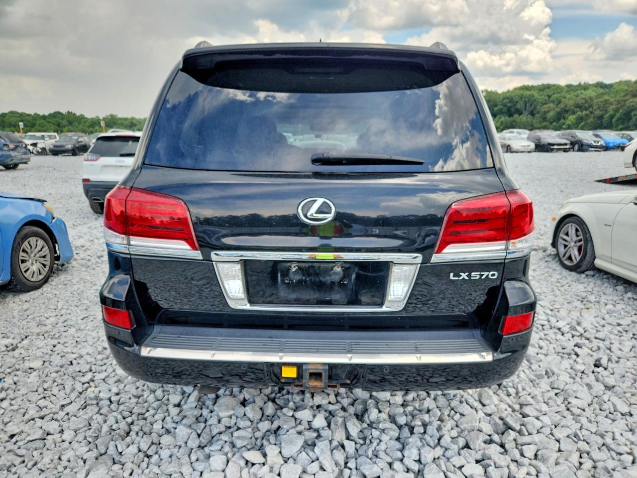 2013 LEXUS LX 570