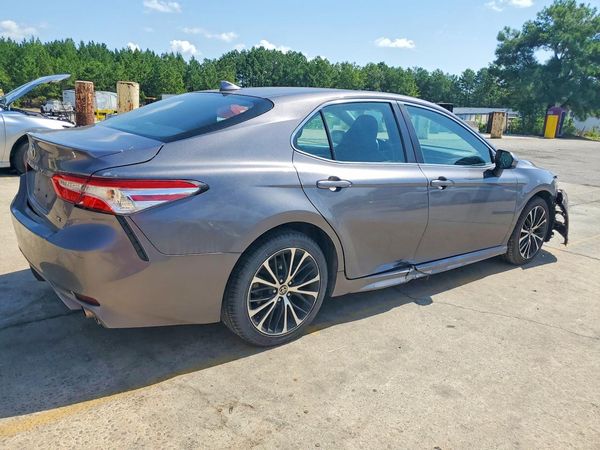 2020 TOYOTA CAMRY