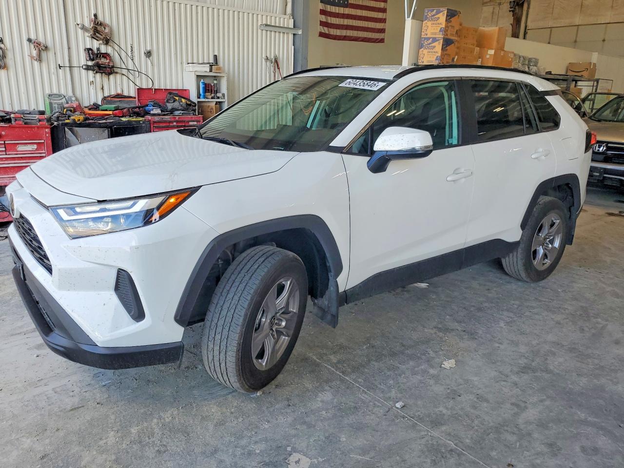 2023 TOYOTA RAV4 XLE
