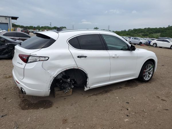 2021 ALFA ROMEO STELVIO