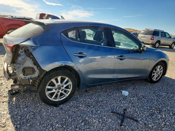 2015 MAZDA 3