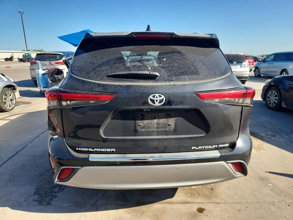 2021 TOYOTA HIGHLANDER Platinum