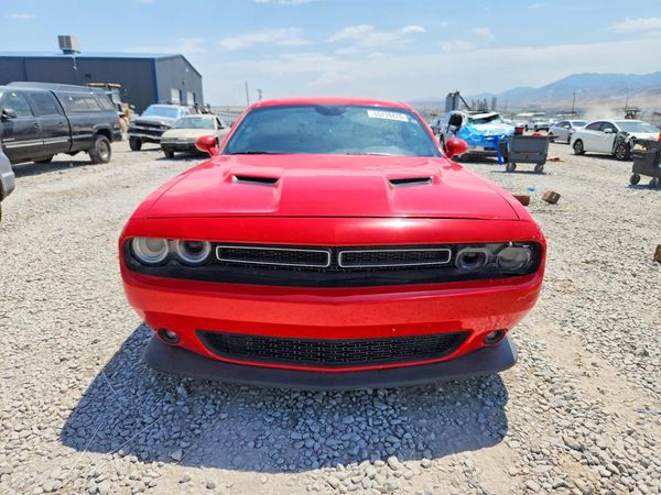 2015 DODGE CHALLENGER SXT
