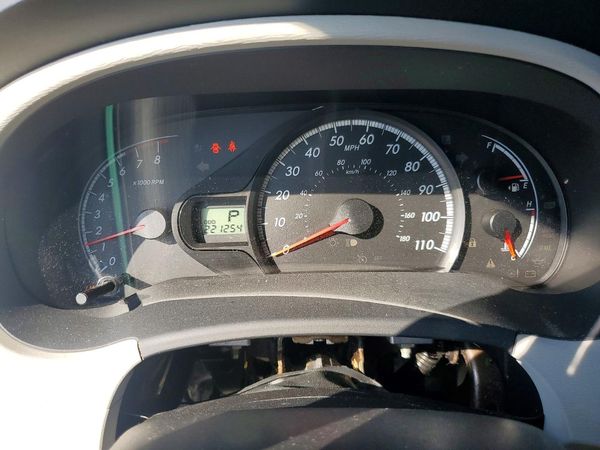 2012 TOYOTA SIENNA