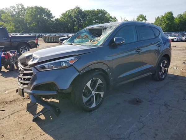 2016 HYUNDAI TUCSON