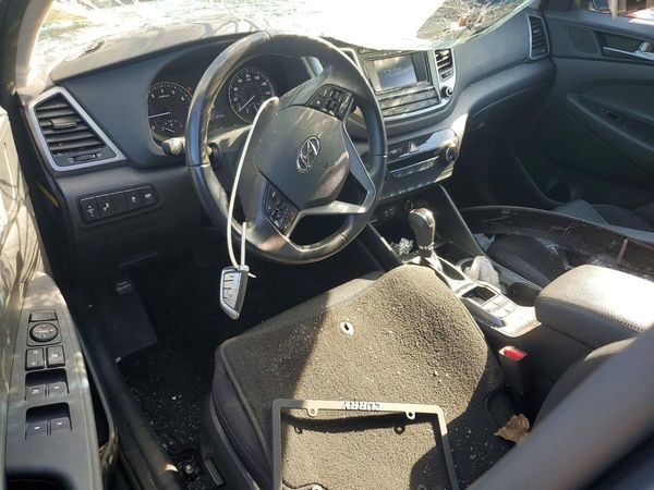2016 HYUNDAI TUCSON