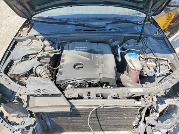 2013 AUDI A4 quattro Premium