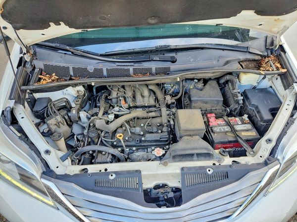 2017 TOYOTA SIENNA