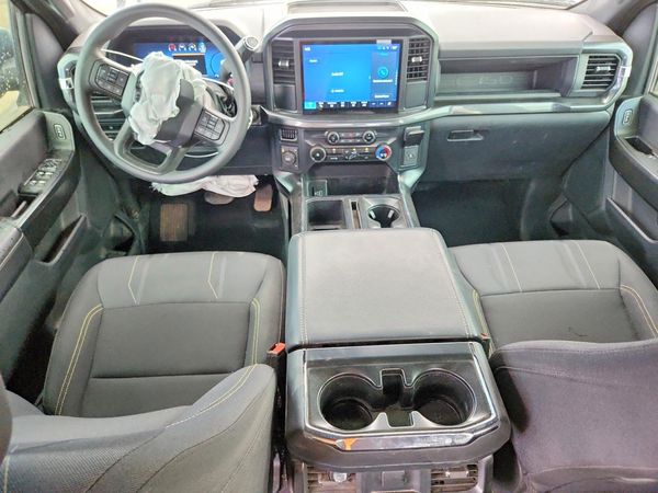 2025 FORD F150 STX