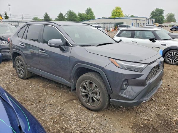 2024 TOYOTA RAV4 Limited