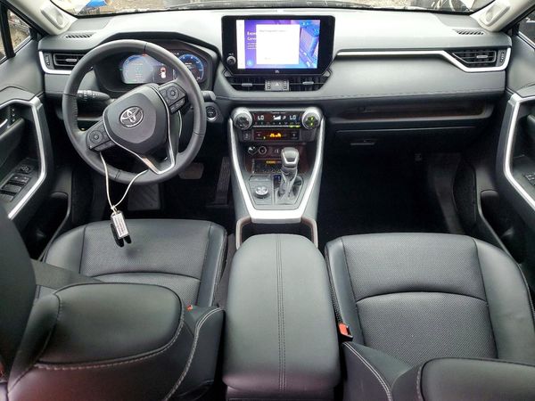 2024 TOYOTA RAV4 Limited