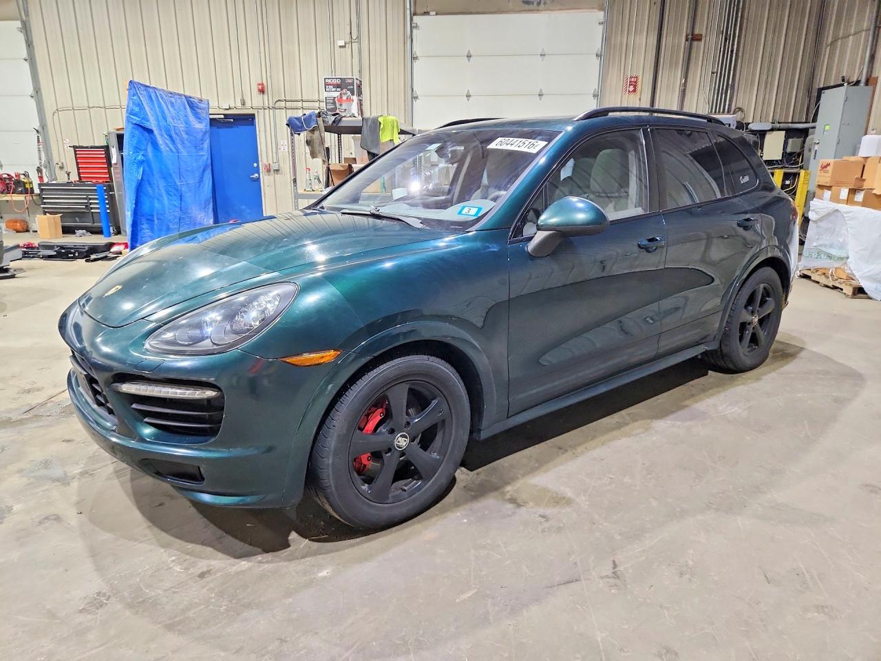 2013 PORSCHE CAYENNE GTS