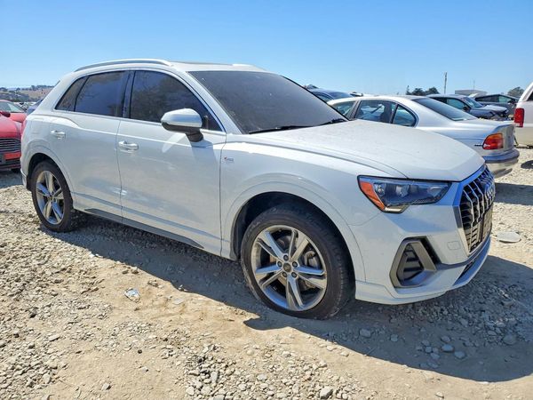 2021 AUDI Q3