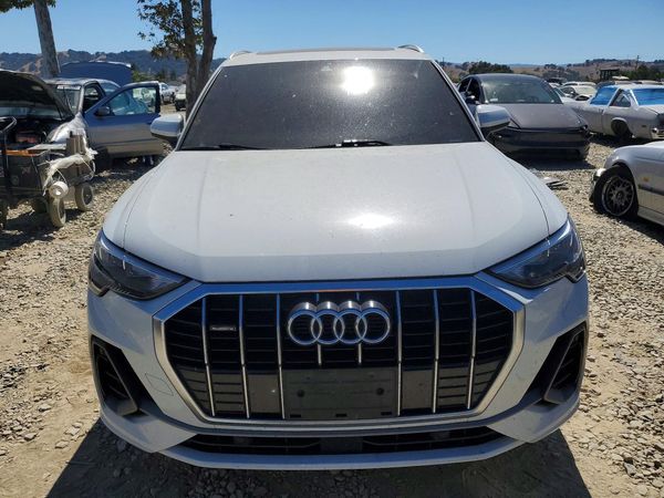 2021 AUDI Q3