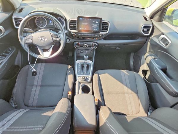2020 HYUNDAI VENUE SEL, Denim