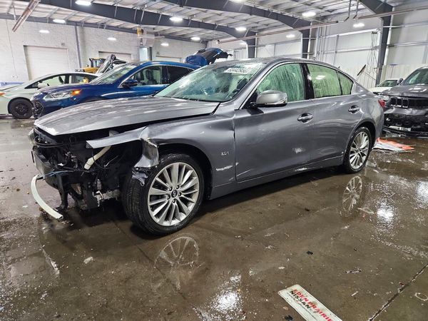 2018 INFINITI Q50