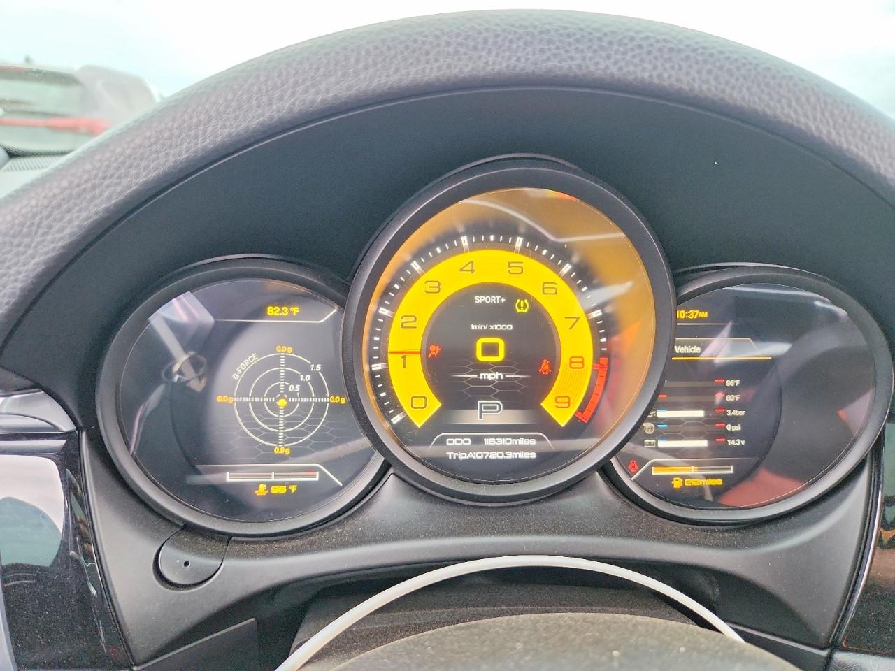 2017 PORSCHE MACAN