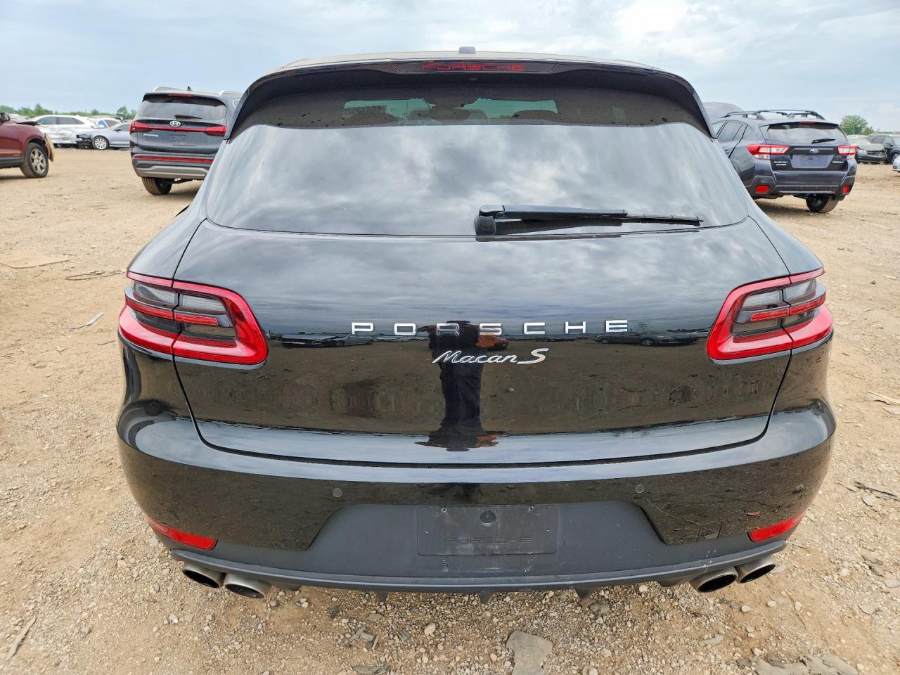 2017 PORSCHE MACAN