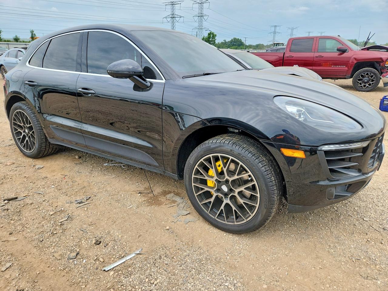 2017 PORSCHE MACAN