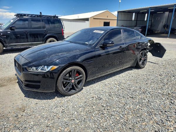 2017 JAGUAR XE Prestige