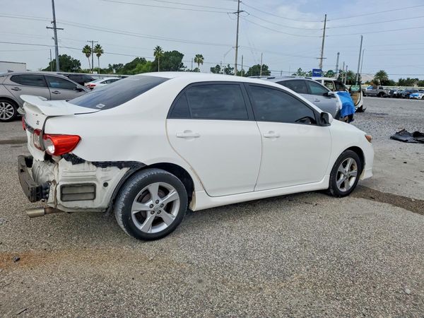 2013 TOYOTA COROLLA