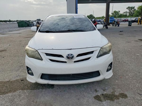 2013 TOYOTA COROLLA