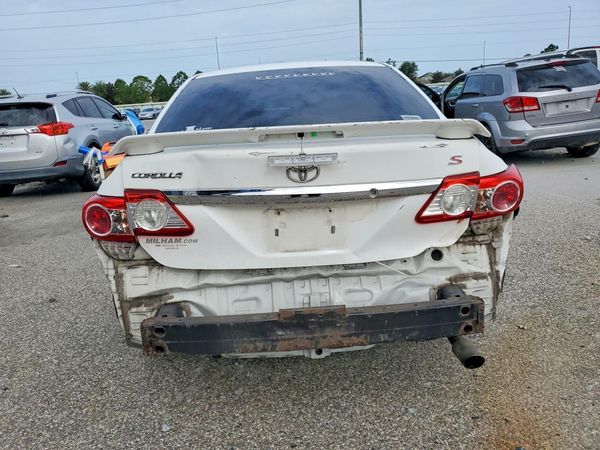 2013 TOYOTA COROLLA