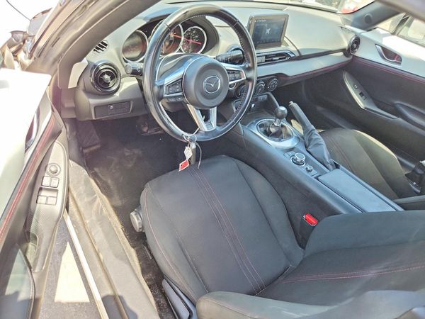 2019 MAZDA MX-5 MIATA Club (Soft Top)