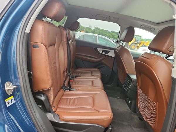 2018 AUDI Q7 quattro Premium Plus