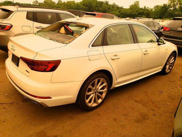 2019 AUDI A4 quattro Premium