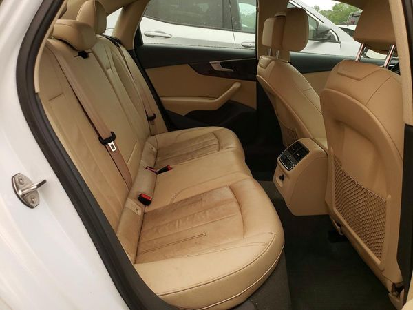 2019 AUDI A4 quattro Premium