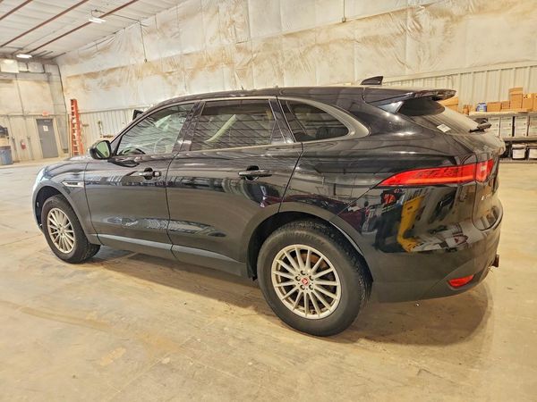 2017 JAGUAR F-PACE Base