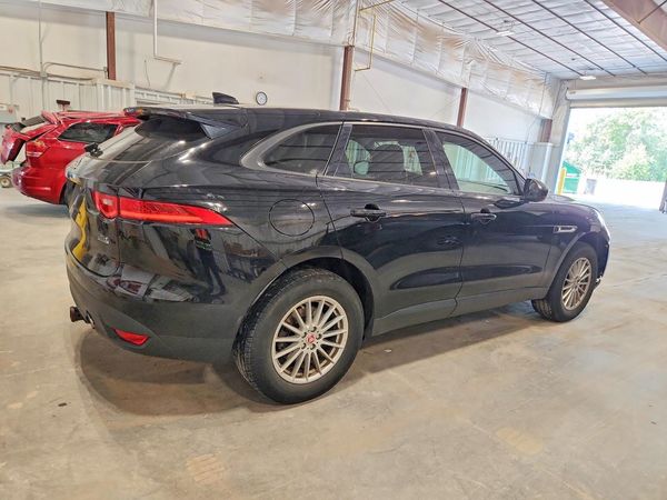 2017 JAGUAR F-PACE Base