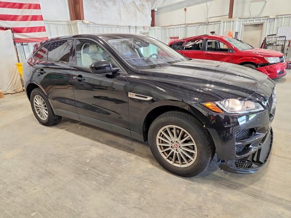 2017 JAGUAR F-PACE Base