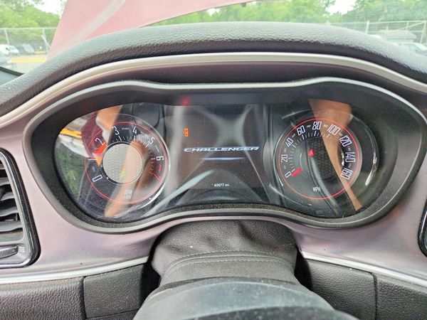 2020 DODGE CHALLENGER SXT