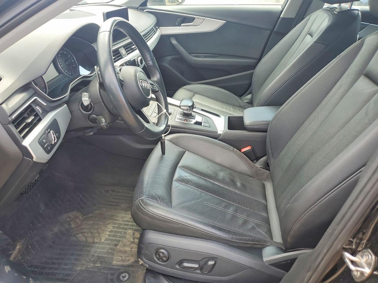 2017 AUDI A4 quattro Premium
