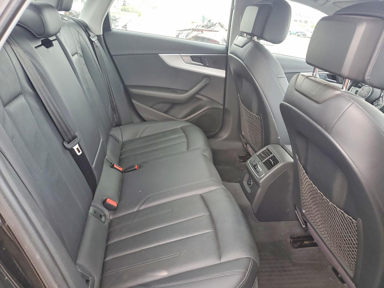 2017 AUDI A4 quattro Premium