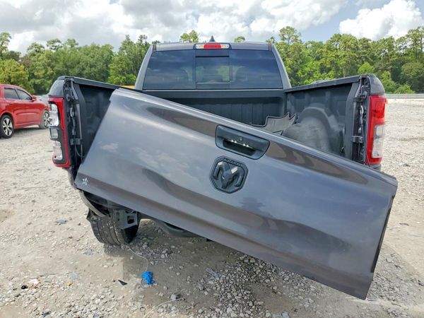 2024 RAM 1500 TRADESMAN QUAD CAB 4X2