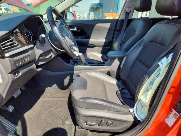 2022 KIA NIRO