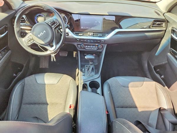 2022 KIA NIRO