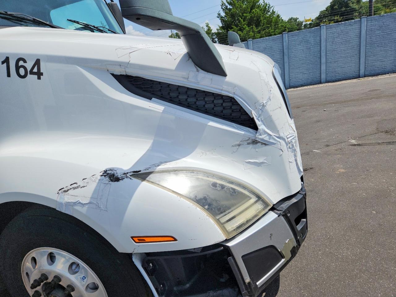 2019 VOLVO VN