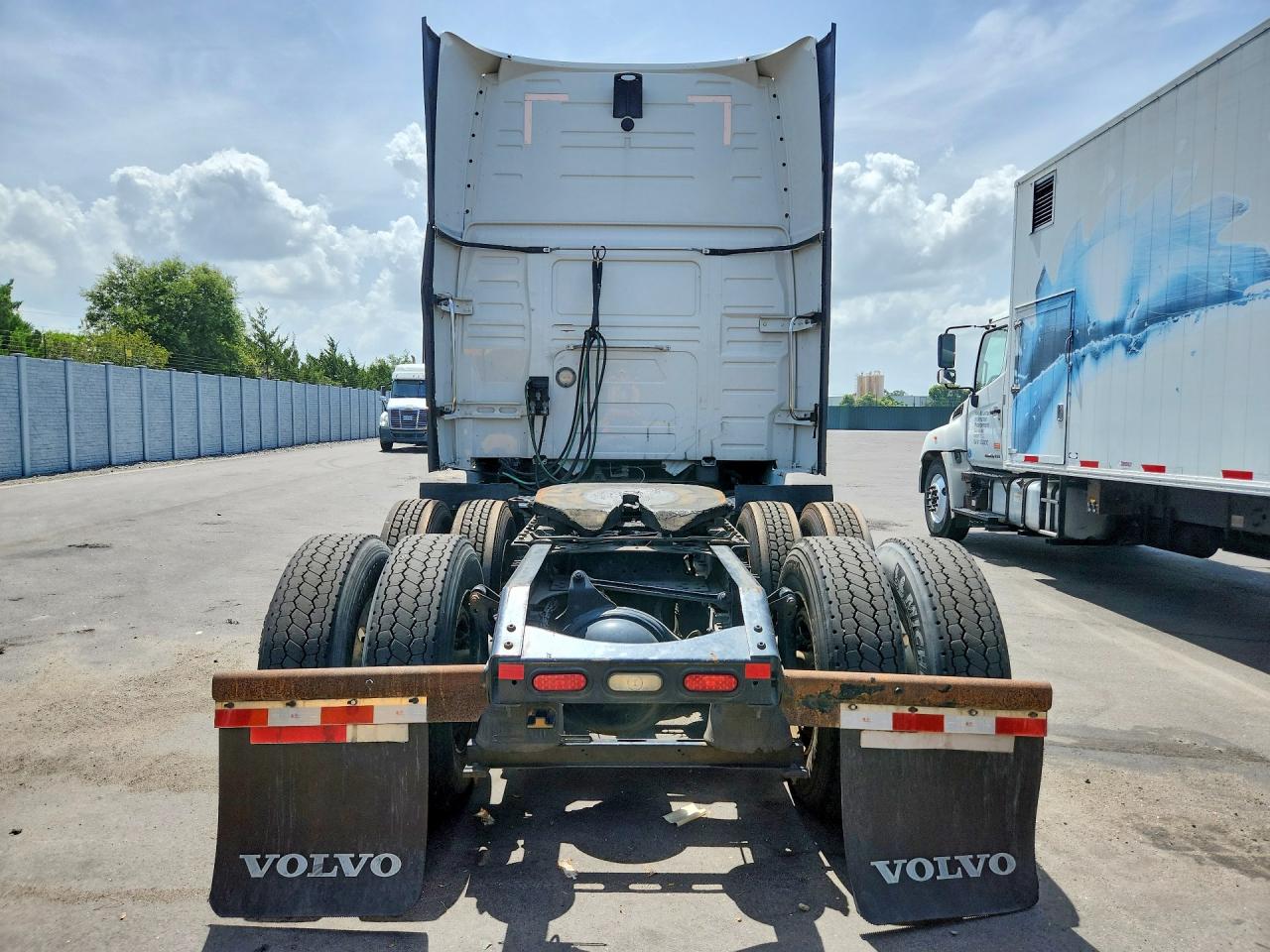 2019 VOLVO VN