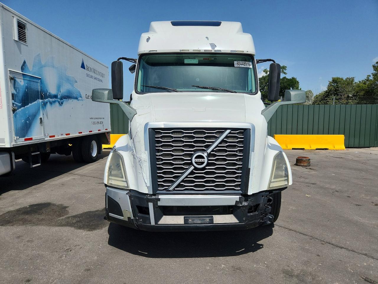 2019 VOLVO VN