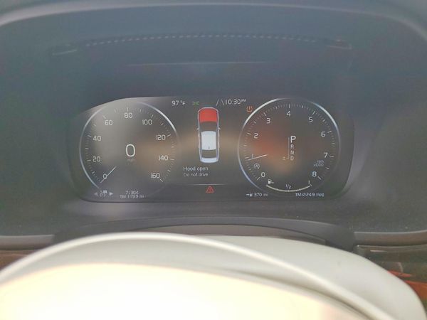 2018 VOLVO S90 Momentum